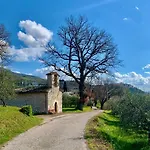 La Gemma Del Subasio Nel Castello Di - Spello * Collepino