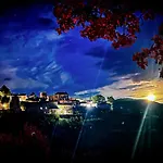 La Gemma Del Subasio Nel Castello Di - Spello Collepino