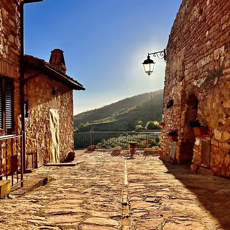 Holiday home La Gemma Del Subasio Nel Castello Di - Spello Collepino