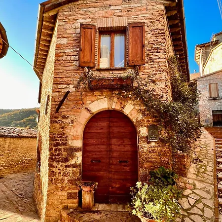La Gemma Del Subasio Nel Castello Di - Spello Ferienhaus