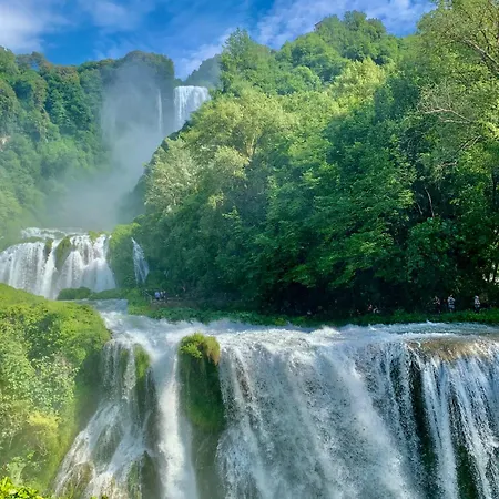La Gemma Del Subasio Nel Castello Di - Spello 펜션 Collepino