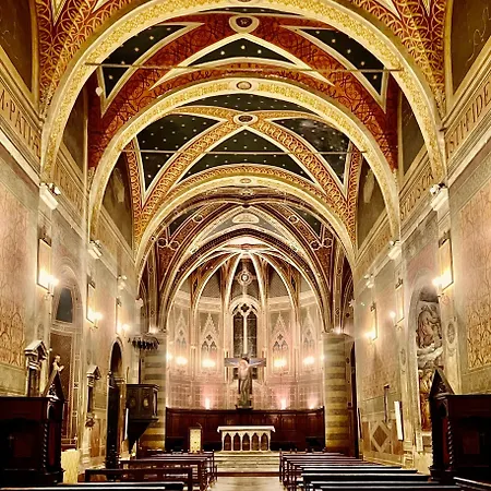 La Gemma Del Subasio Nel Castello Di - Spello