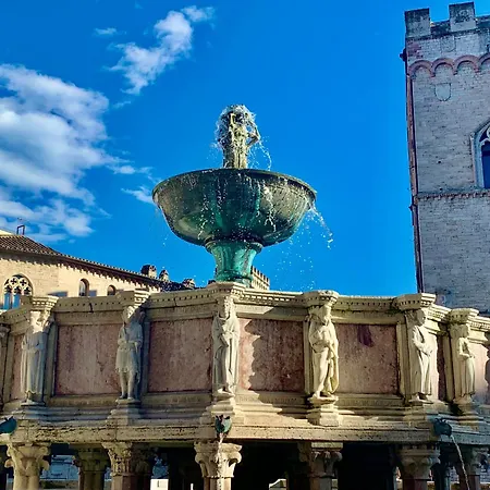 La Gemma Del Subasio Nel Castello Di - Spello * Collepino