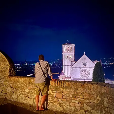 La Gemma Del Subasio Nel Castello Di - Spello Casa vacanze Collepino