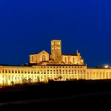 La Gemma Del Subasio Nel Castello Di - Spello Casa vacanze *