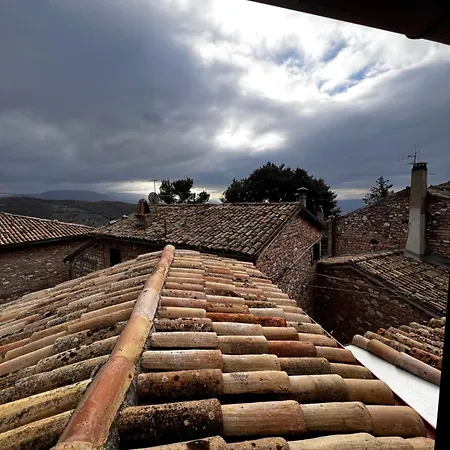 La Gemma Del Subasio Nel Castello Di - Spello Casa vacanze Collepino