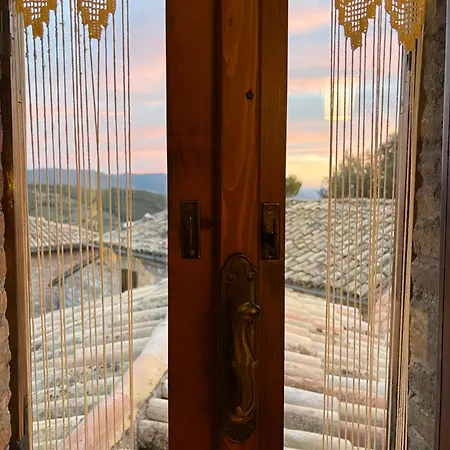La Gemma Del Subasio Nel Castello Di - Spello