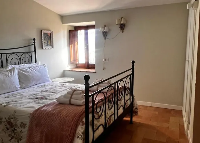 Holiday home La Gemma Del Subasio Nel Castello Di - Spello Collepino