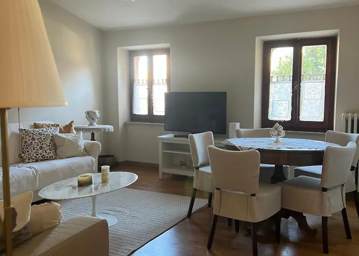 La Gemma Del Subasio Nel Castello Di - Spello Collepino